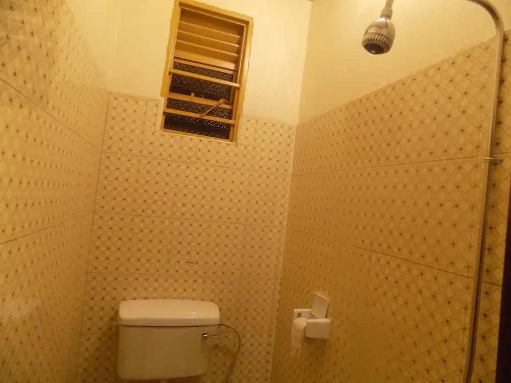 Comfort room