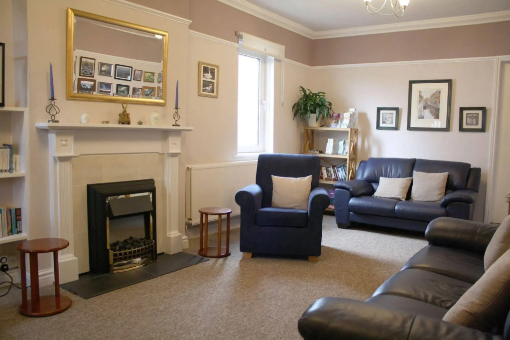 Edale House