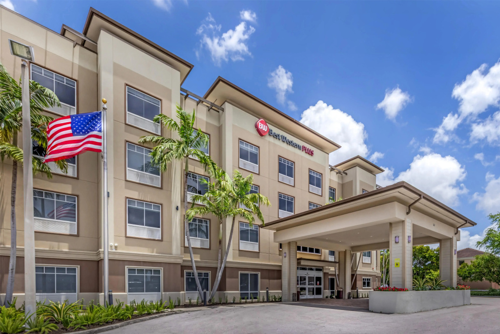 Best Western Plus Miami Airport North Hotel & Suites
