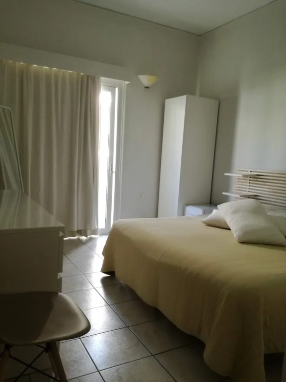 Standard Double room with balcony (full double bed)