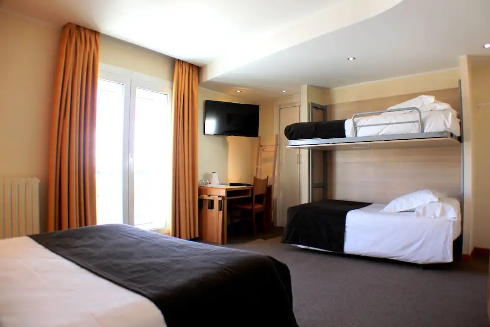 Standard Quadruple room with balcony
