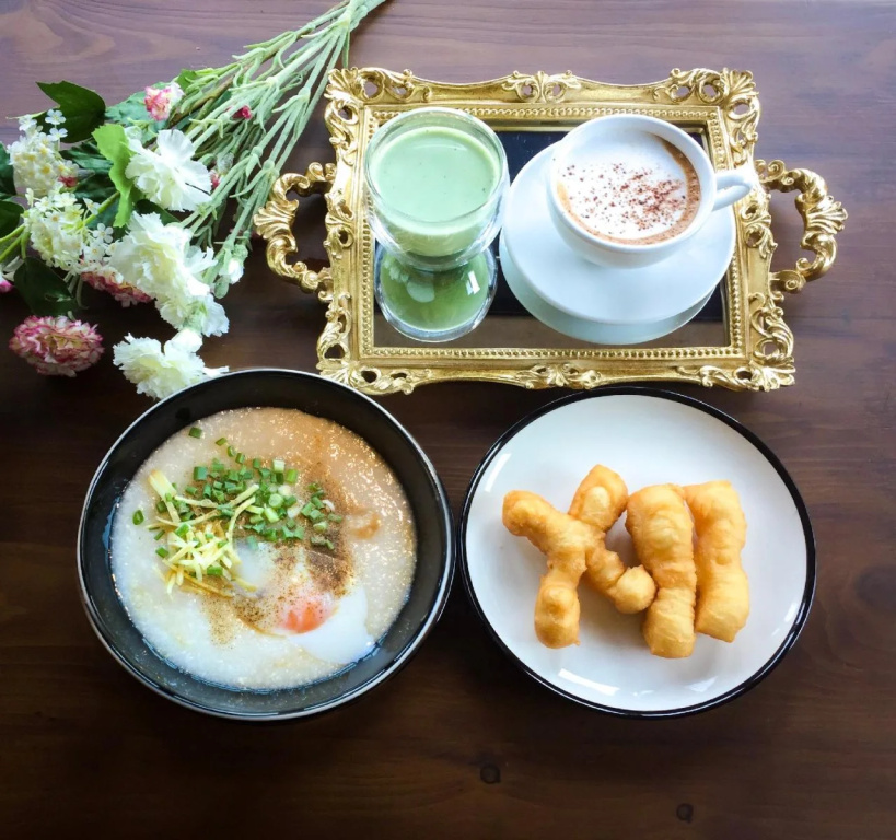 Food & Beverage