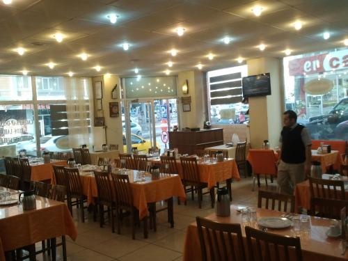 Food & Beverage