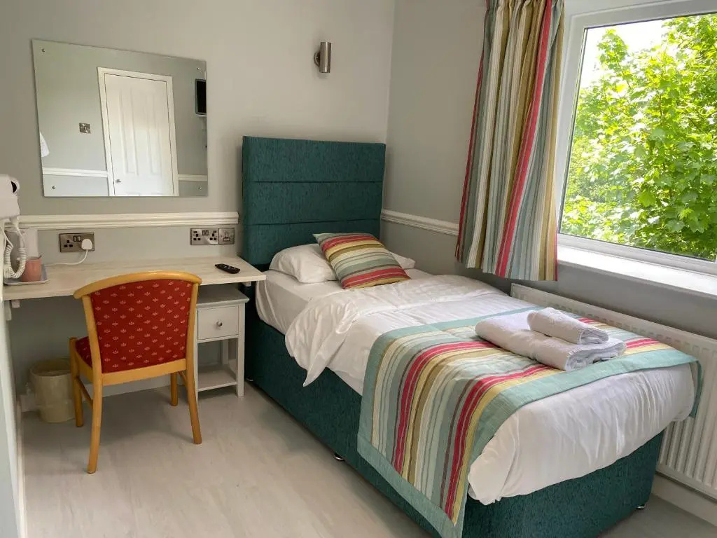 Waters Edge Hotel - Chambres