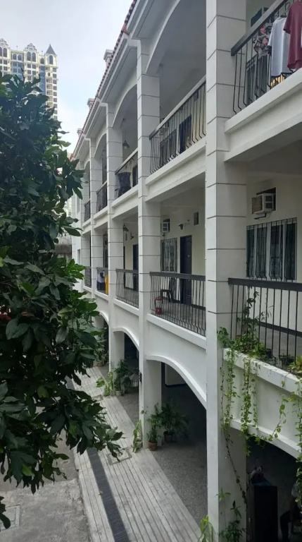 Tesoro Apartments