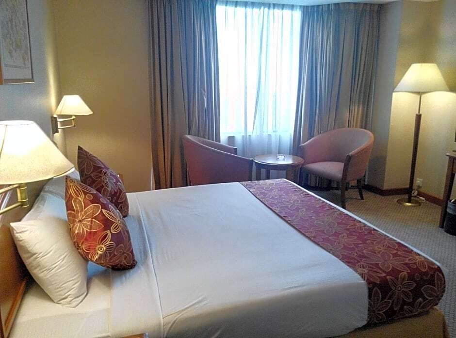 Mandarin Court Hotel