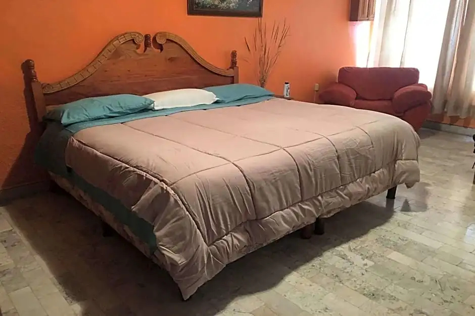 Superior Double room with city view full double bed