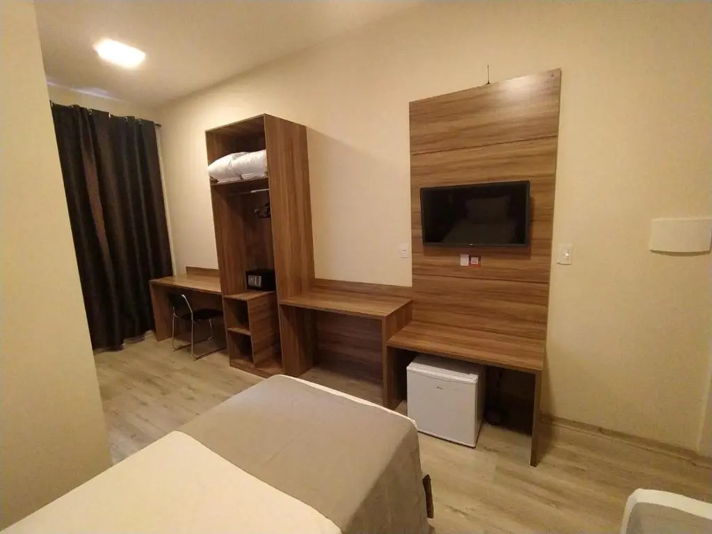Deluxe Double room (full double bed)