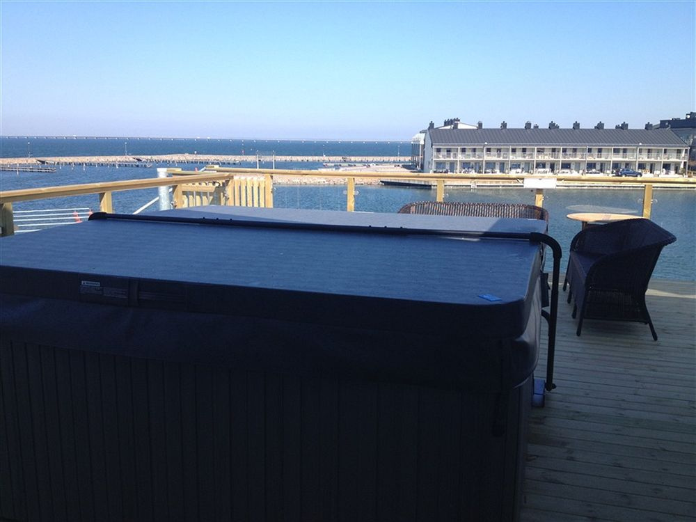 Beach & Waterfront
