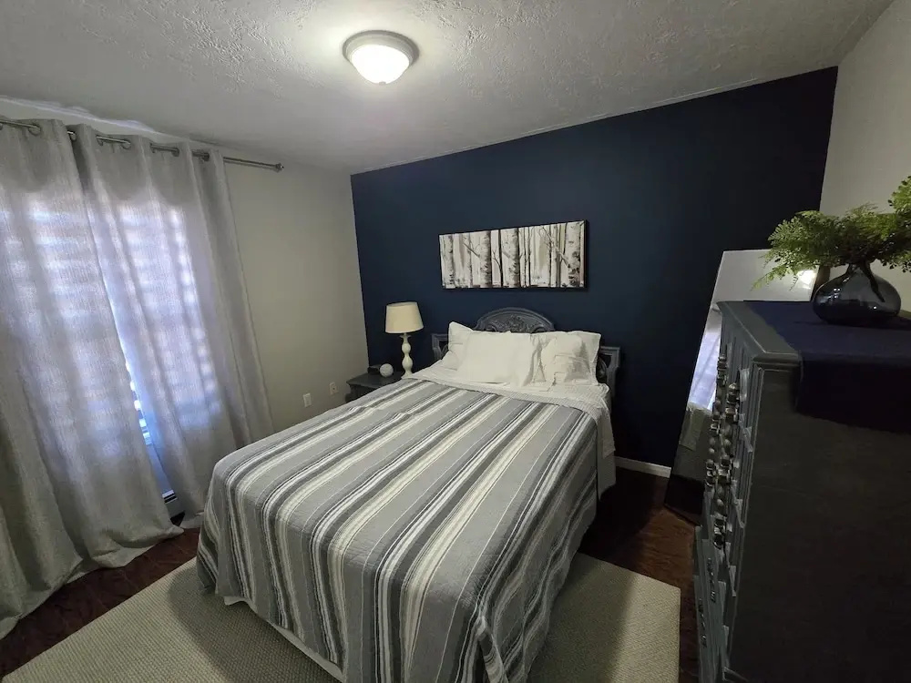 Double Suite (full double bed)