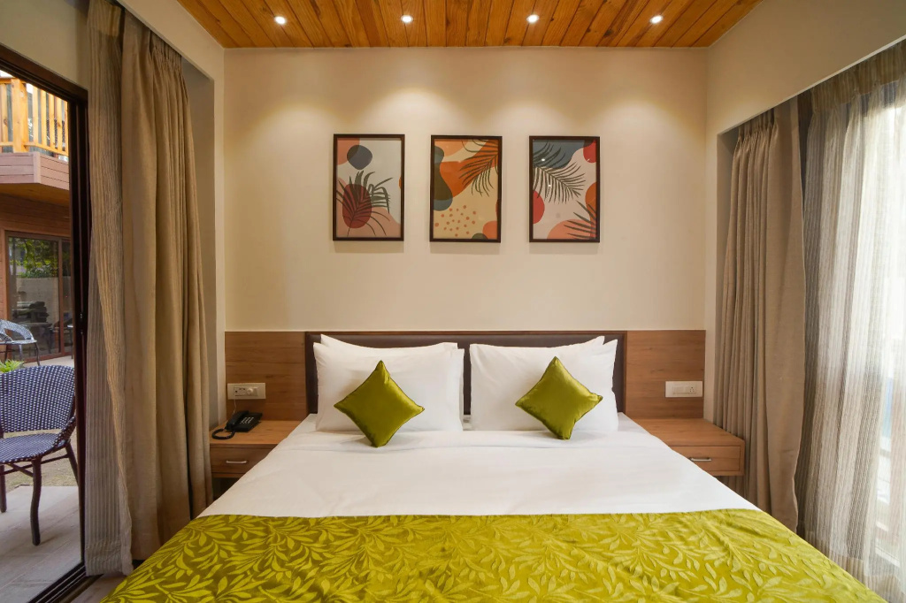 Premier room