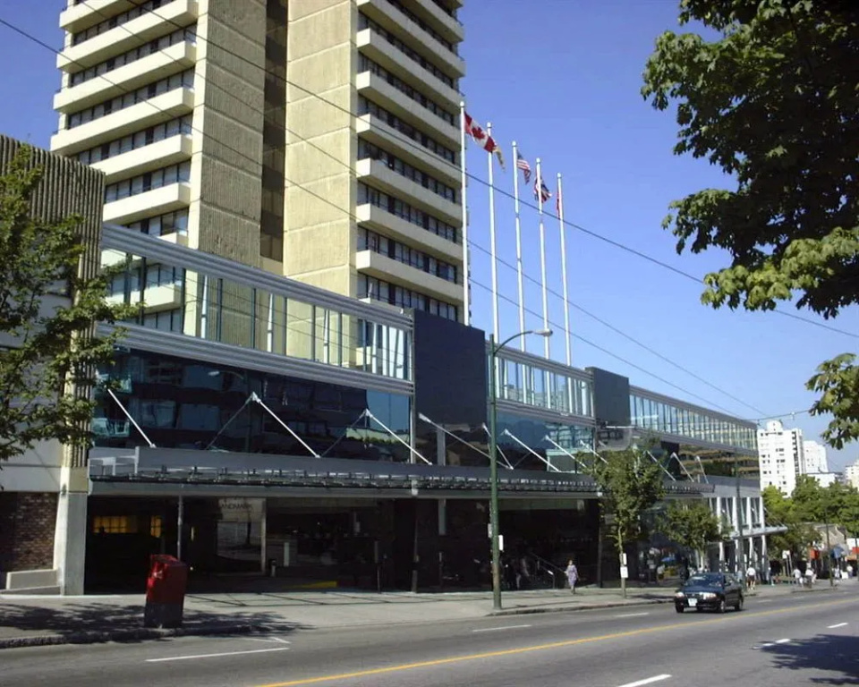Empire Landmark Hotel