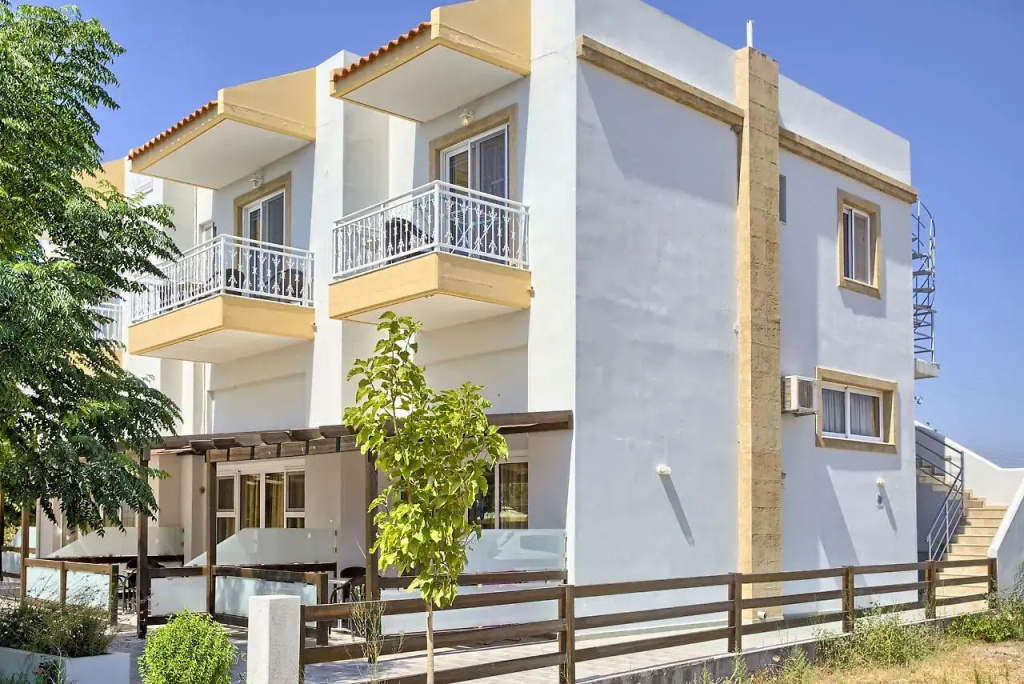 Alia suites & Alia beachfront suites and spa