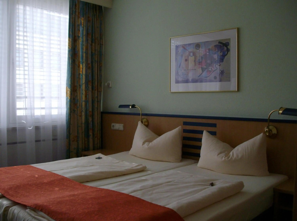 Hotel Präsident — 3