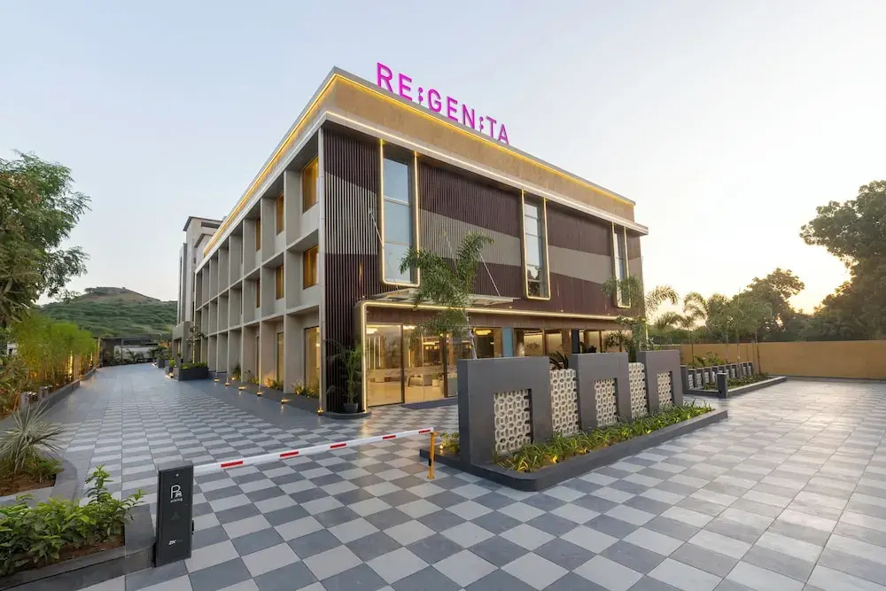 Regenta Hotel Science Center Bhuj