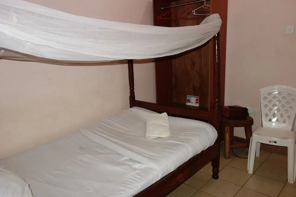 Satellite Hotel - Chambres