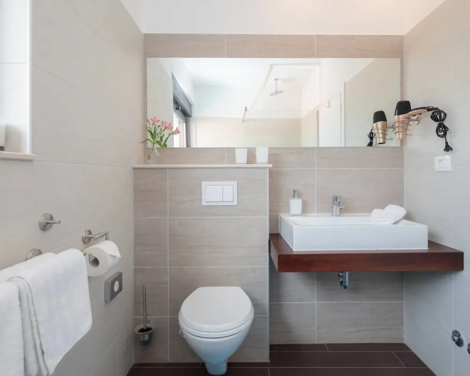 Villa Salt - 10 people, heated pool, Trogir, near beach & Split airport - фото 7
