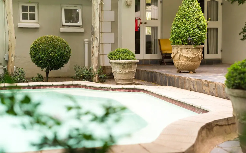 Spacious Bb Room in Restored Edwardian Manor House
