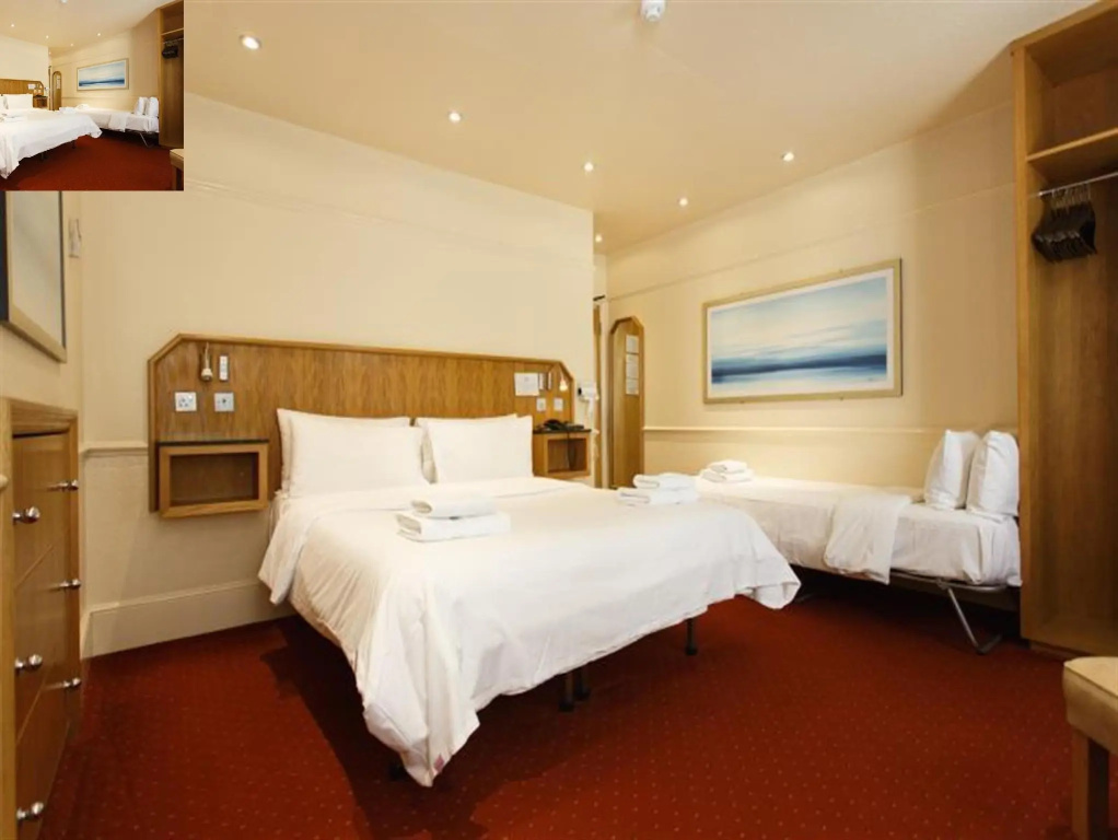 Standard Triple room