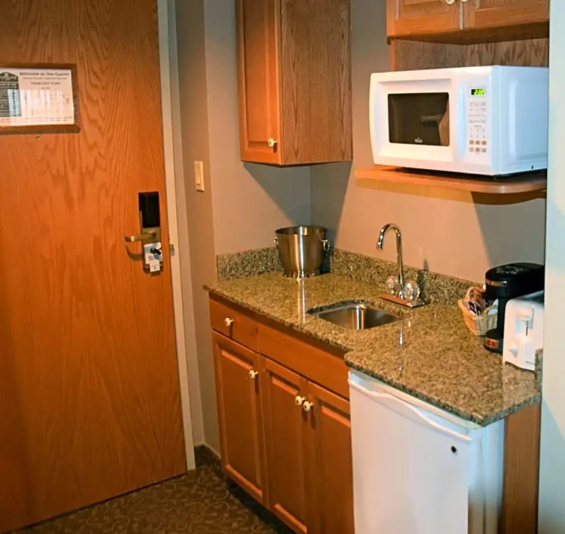 Double Studio (full double bed)