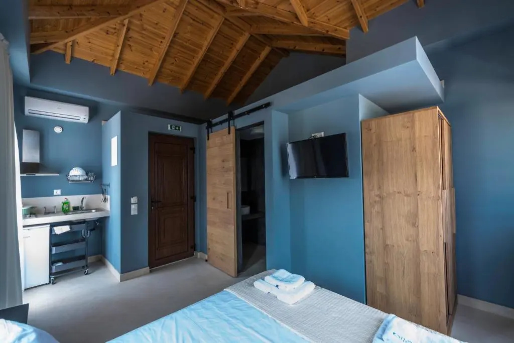 Studio with sea view