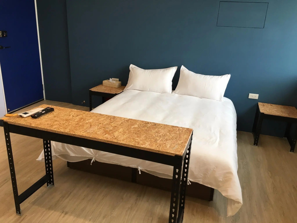 Deluxe Double room (full double bed)