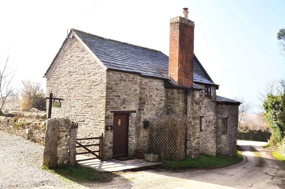 Stylish cottage hideaway with oodles of charm near Looe