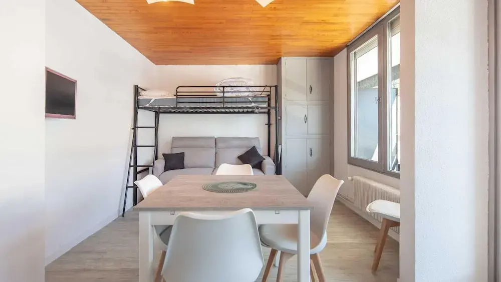 Voir la photo 4 — Alpine Hideaway With Balcony