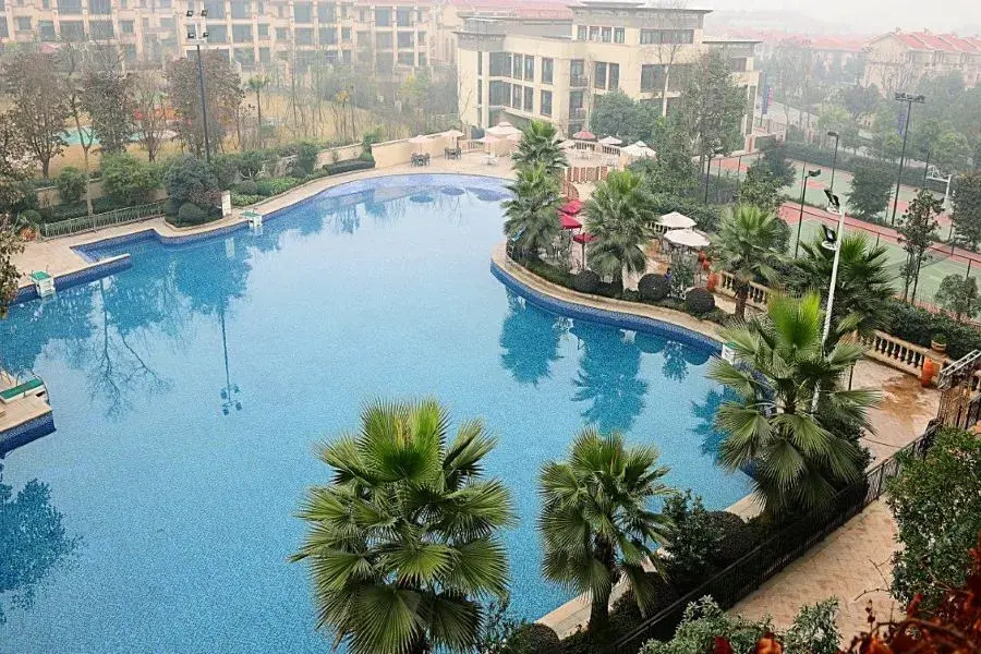 Zenec Elegant Hotel — фото