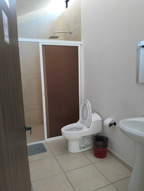 Economy room