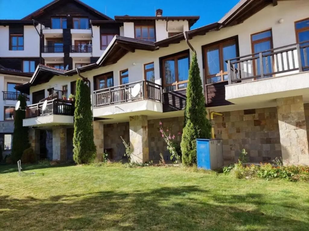 Borovets Semiramida A16