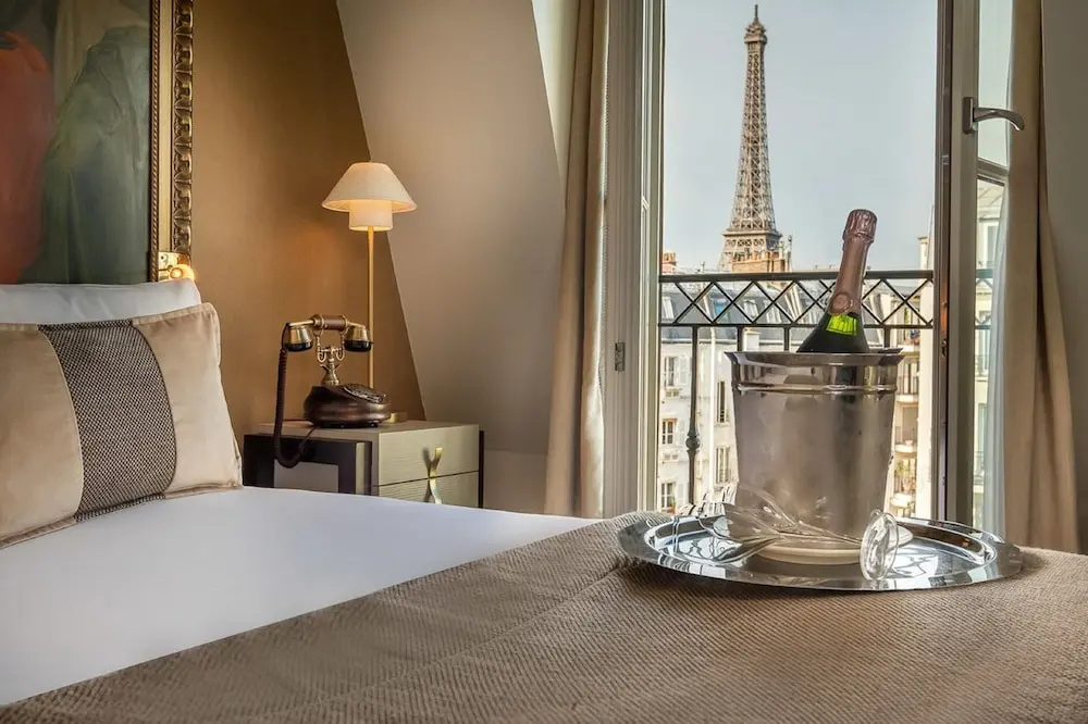 With Eiffel Tower view Double room (full double bed)