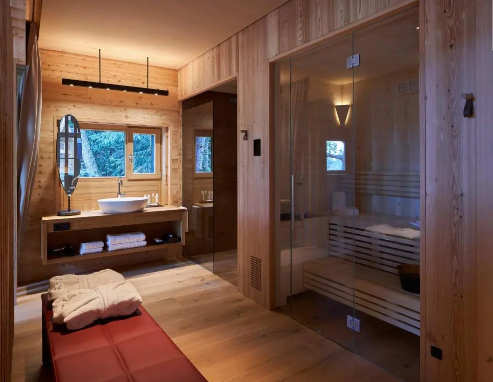 2 Bedrooms Chalet