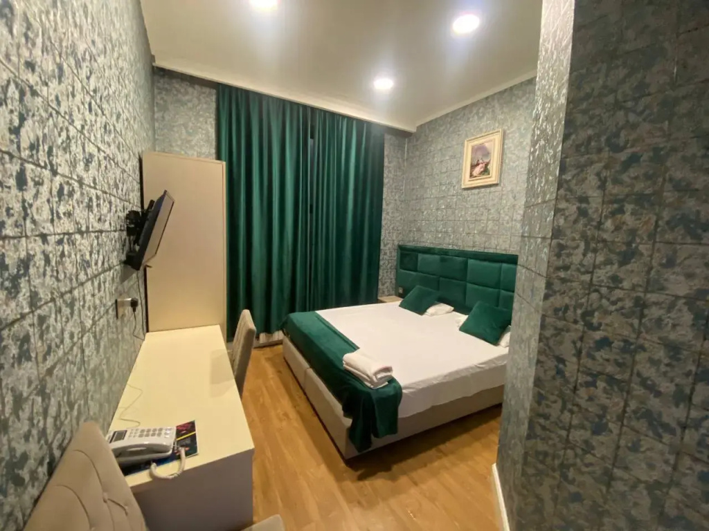 Eleon Hotel - фото 4