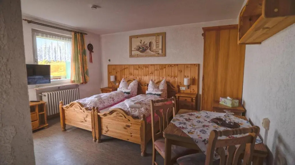 Berggasthof&Pension Zur Todtnauer Hütte - Chambres