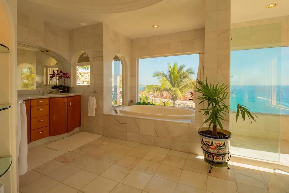 Pacific Ocean Views From This Escape: Villa Miramar