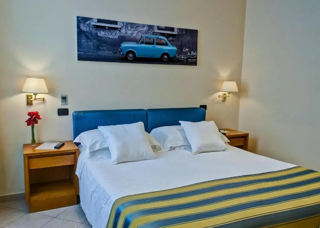 Classic Double room (full double bed)