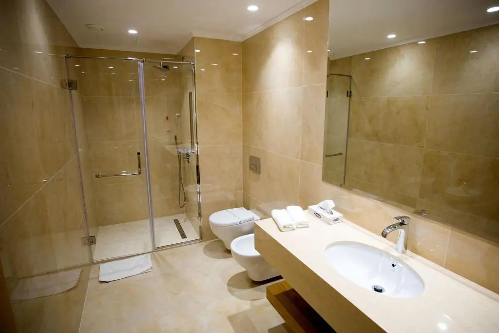 Economy room