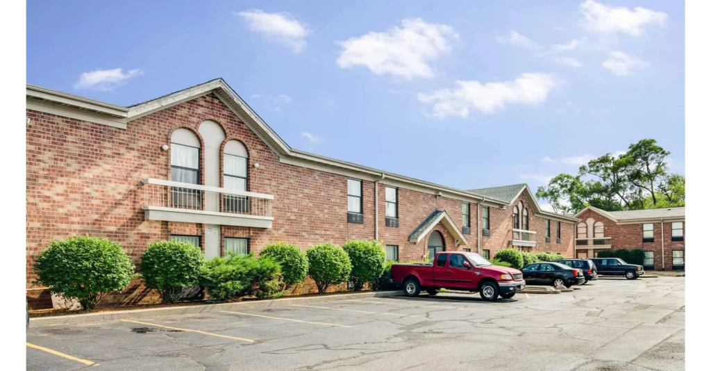 Motel 6 Waukegan, IL
