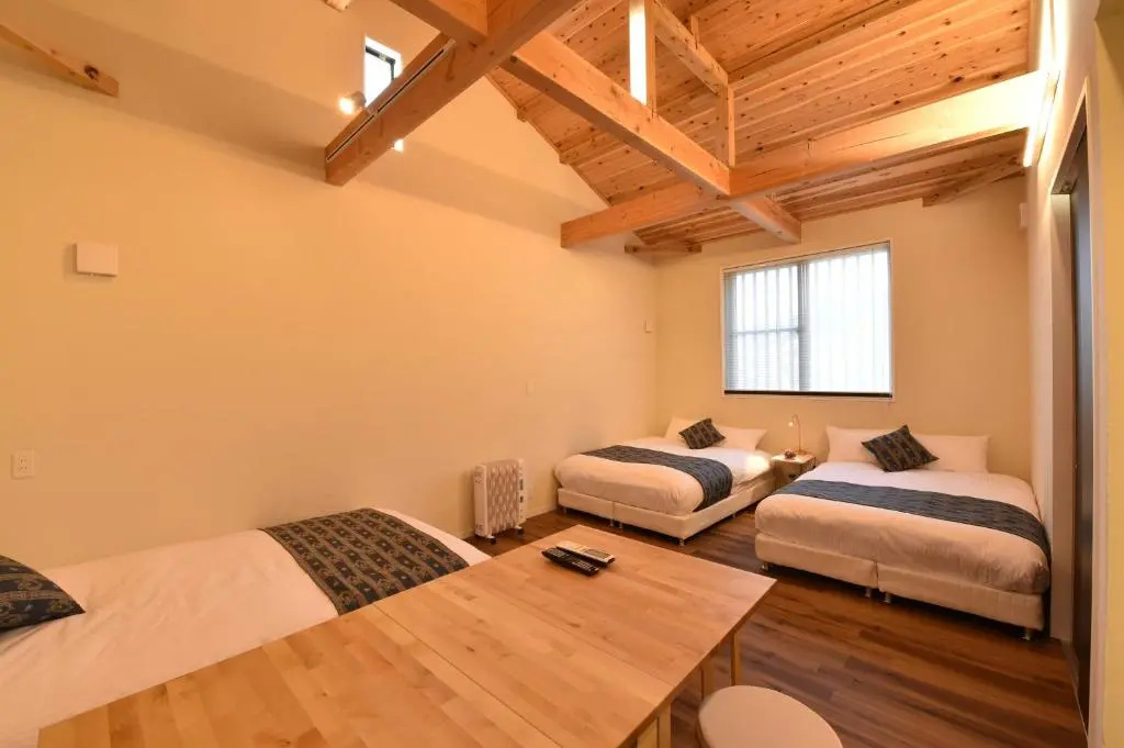 Apartment with mountain view