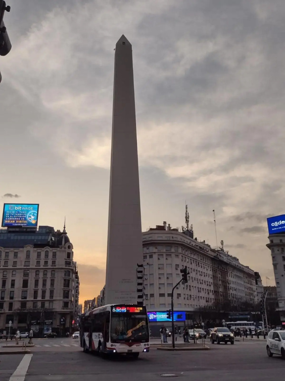 Avenida Corrientes, Obelisco, Cultura y Confort - Général