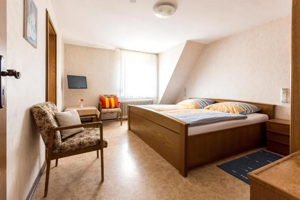 Standard Double room (full double bed)