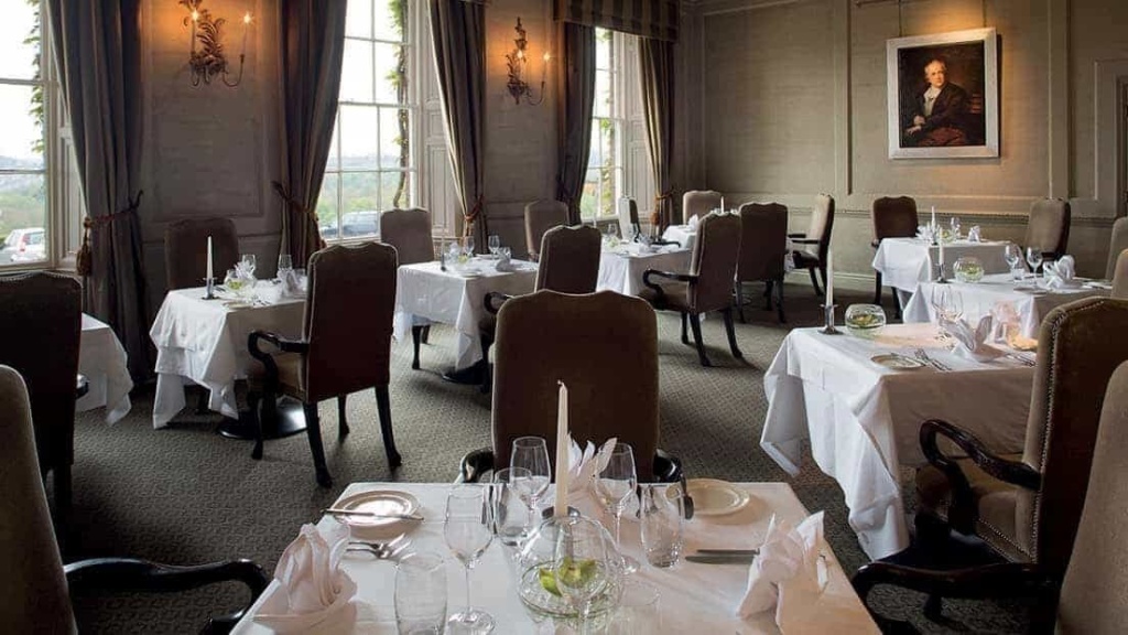 Wood Hall Hotel and Spa - Général