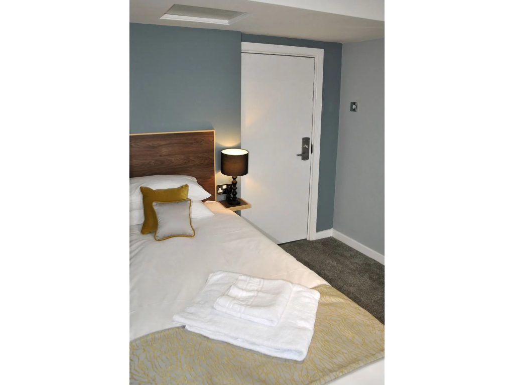 The Coach Hotel - 5