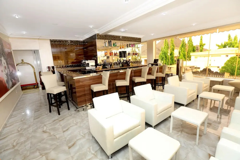 The Wells Carlton Hotel and Apartments - фото 30