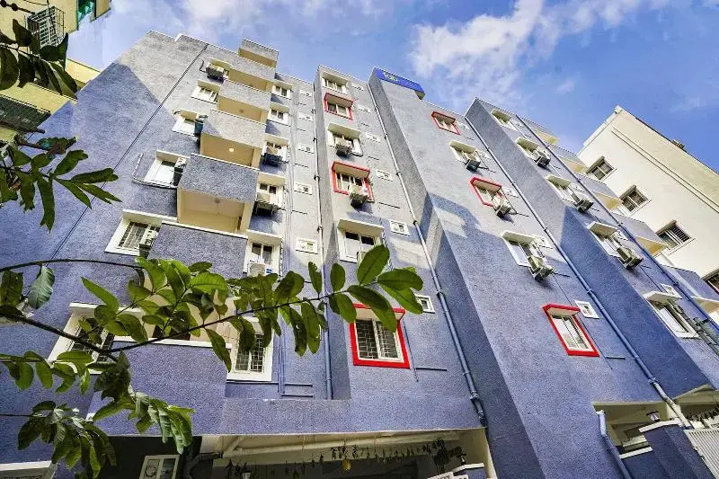 FabHotel Grand Aarvi Prime