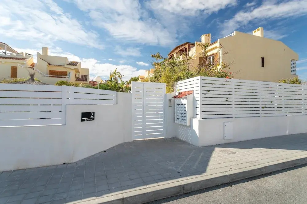 Bahamas Iii - Apartment With Free Wifi