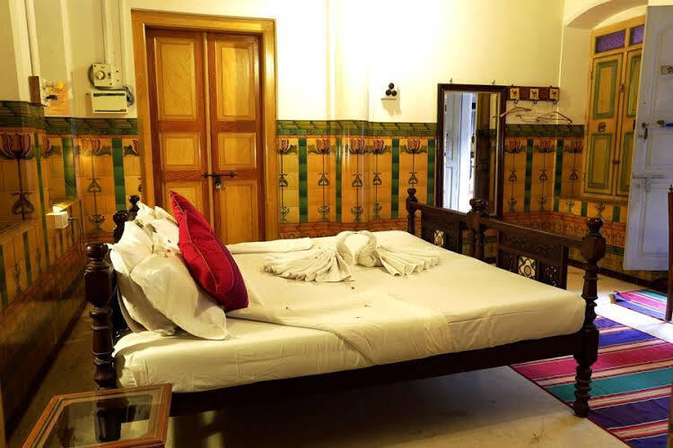 Chettinadu Mansion, Kanadukathan by null