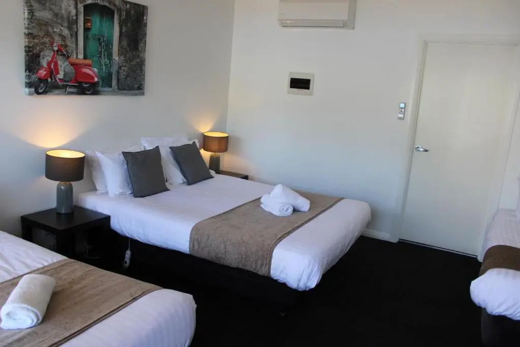 Standard Quadruple room