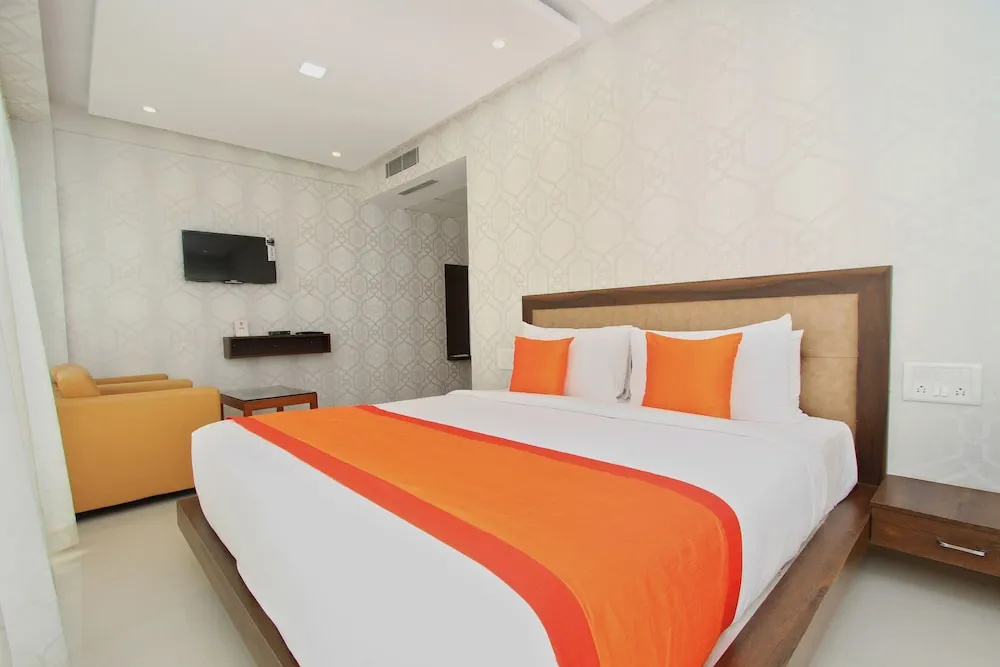 OYO 9821 Leo Click International - Chambres